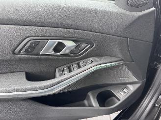 BMW 3-serie M340i 3 Touring M340 i xDrive PANO Trekhaak HUD VOLLL picture 15