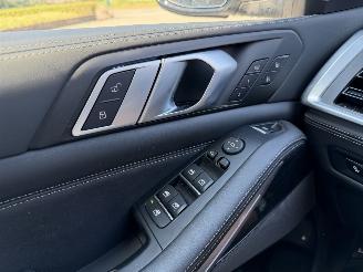 BMW X5 BMW X5 50e xDrive M Sport PANORAMADAK LUCHTVERING HUD TREKHAAK  AMBIANCE picture 27