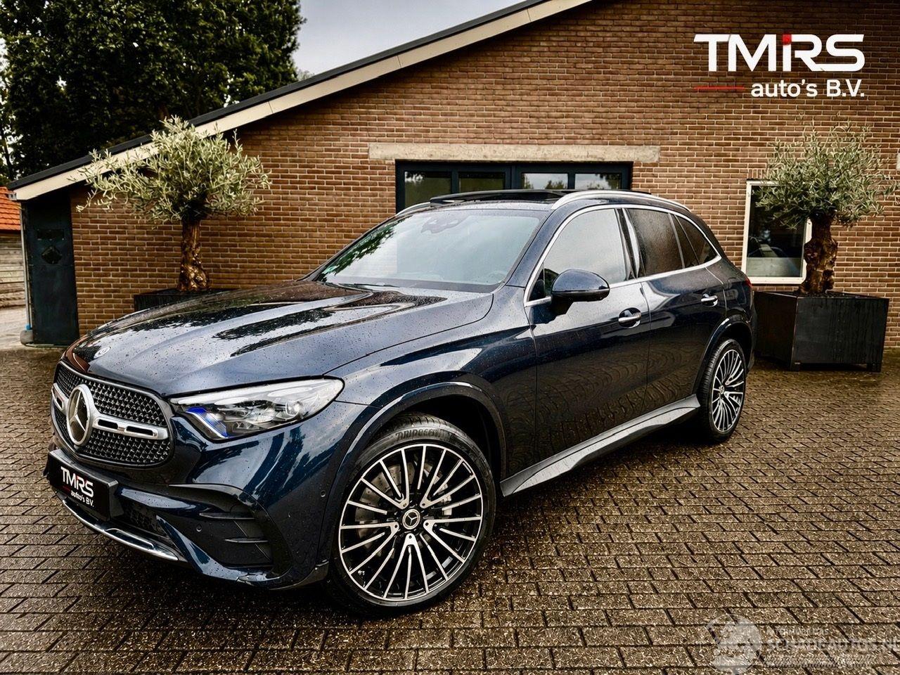 Mercedes GLC GLC 300 e 4Matic AMG PANORAMA MASSAGE HUD AMBIANCE VOLL