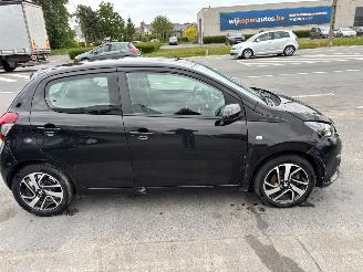 Peugeot 108  picture 16
