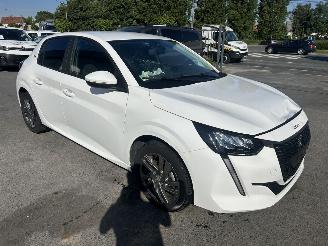 krockskadad bil auto Peugeot 208 STYLE 2021/1
