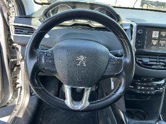 Peugeot 2008  picture 11
