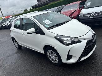 Vaurioauto  passenger cars Toyota Yaris  2020/6