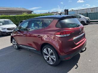 damaged passenger cars Renault Scenic  2018/3