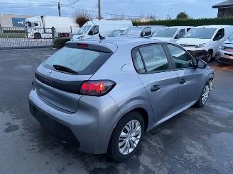 Unfallwagen Peugeot 208  2021/4