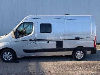 Renault  MASTER 4 PERSONS picture 2