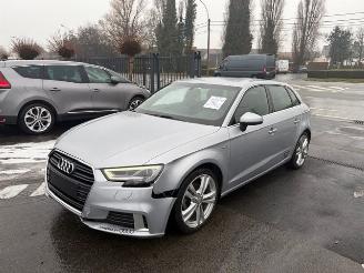 skadebil auto Audi A3 S LINE 2018/3
