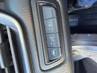 Renault Clio  picture 9