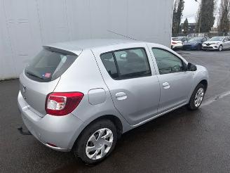 skadebil auto Dacia Sandero  2016/3