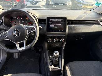 Renault Clio  picture 7