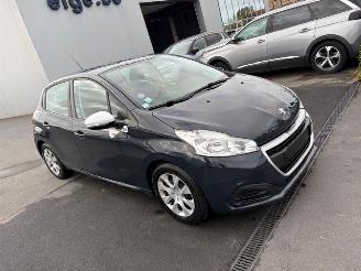 uszkodzony samochody osobowe Peugeot 208  2018/12