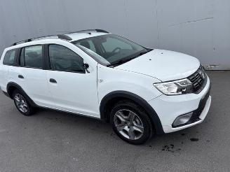 damaged passenger cars Dacia Logan MCV STEPWAY 2020/6
