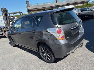 Vaurioauto  passenger cars Toyota Verso  2015/9