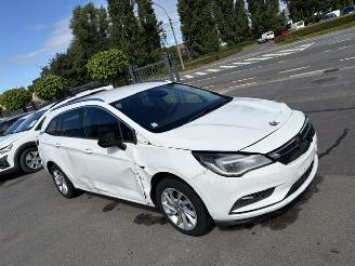 Opel Astra  2017/1