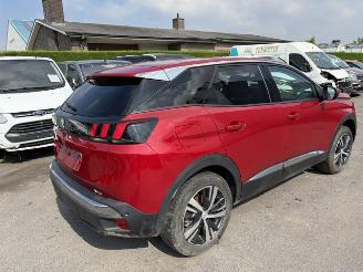 damaged passenger cars Peugeot 3008 WITH COCKPIT AND AIRBAGS 2020/10