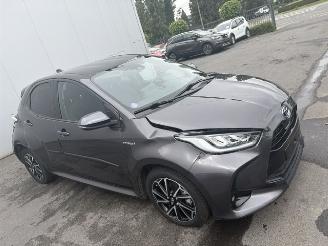 Vaurioauto  passenger cars Toyota Yaris HYBRID AUTOMAAT 2020/10