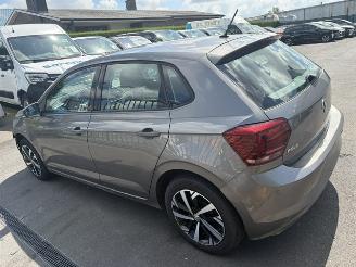 uszkodzony samochody osobowe Volkswagen Polo  2019/2