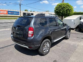 Vaurioauto  passenger cars Dacia Duster  2016/10