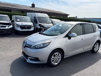 škoda osobní automobily Renault Scenic  2015/4