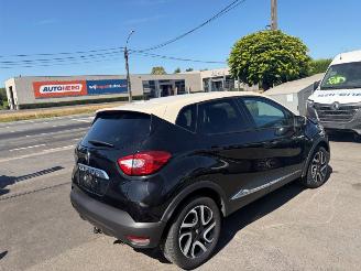 krockskadad bil auto Renault Captur  2013/9