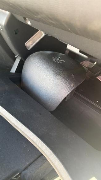 Peugeot 308 MIT COCKPIT UND AIRBAGS picture 8