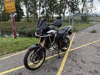 Vaurioauto  motor cycles Honda Overige CRF1100L Africa Twin DCT Sports Adventure 2022/6