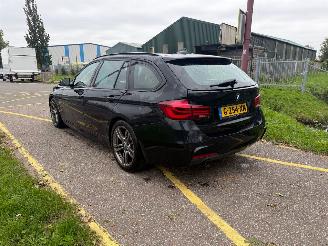 BMW 3-serie Touring 318i M Sport koelers OKE!! Kan rijdend mee picture 3