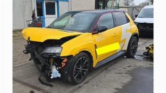 Vrakbiler auto Renault 4 5 E-Tech electric, Hatchback 5-drs, 2024 52 kWh 2024/11