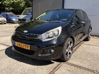Coche accidentado Kia Rio 1.2 CVVT Super Pack NAP RIJDBAAR! 2013/1