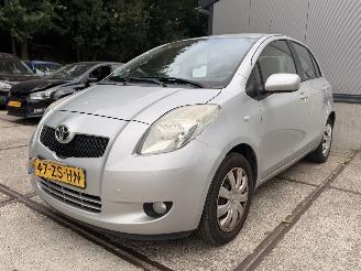 Voiture accidenté Toyota Yaris 1.3 semi-automaat, rijdbare schade 2008/6