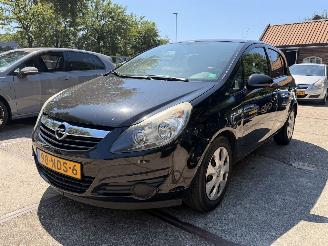 Damaged car Opel Corsa 1.2-16V Enjoy, handgeschakeld 2010/8