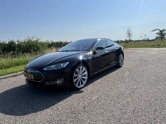 Unfallwagen Tesla Model S 85 Signature Performance FREE SUPERCHARGER 2013/9