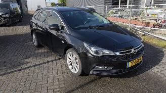 skadebil auto Opel Astra SPORTS TOURER+ 1.4 Turbo Innovation 98dkm! weinig schade 2019/1
