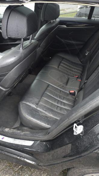 BMW 5-serie 520d Touring High execut M-sport Pano Super mooie auto!! picture 16
