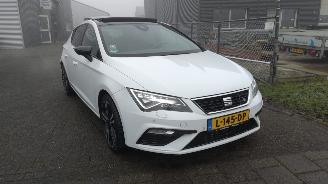 skadebil auto Seat Leon Leon 1.8 TSI FR BNSL Leer Pano 118280 ! Mooie auto! 2018/1