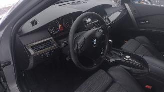 BMW 5-serie 530i executive ,rijdt goed ,gebruikersschade! picture 10