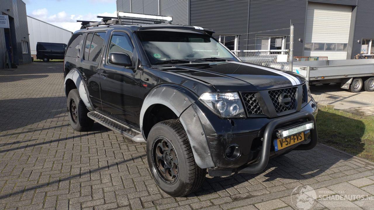 Nissan Path-finder 2.5 DCI BAD ASS Edition Grijs kenteken Nieuwe APK!!