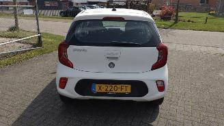 Kia Picanto 1.0DPI Comforline mooie auto !! picture 6