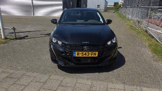 Damaged car Peugeot 208 E electric Active 60.000 km! Weinig schade normaal rijdbaar! 2020/1