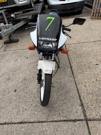 Vaurioauto  scooters Honda  leuke Honda NSR verzamel object 1993/1
