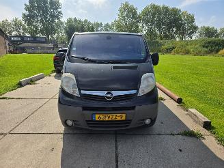 krockskadad bil auto Opel Vivaro 2.0 CDTI 2009/5
