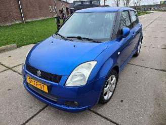 Suzuki Swift  picture 3