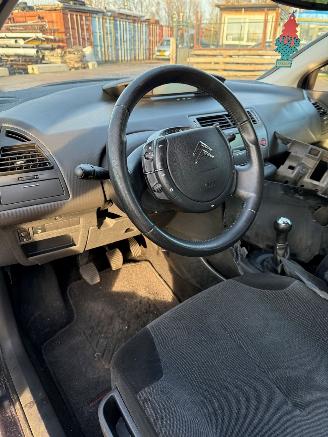 Citroën C4  picture 5
