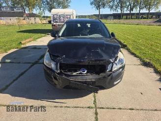 damaged passenger cars Volvo V-60 V60 I (FW/GW), Combi, 2010 / 2018 1.6 DRIVe 2011/10