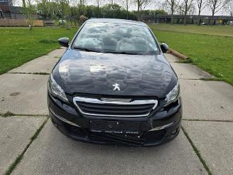 Démontage voiture Peugeot 308 308 (L3/L8/LB/LH/LP), Hatchback 5-drs, 2013 / 2021 1.2 12V VTi PureTech 82 2015/4