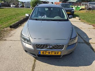 Vaurioauto  passenger cars Volvo V-50 2.4 automaat 2005/8