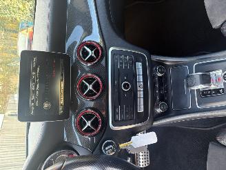 Mercedes AMG CLA  45 AMG  4-MATIC 381 PK AUTOMAAT PANORAMA picture 14