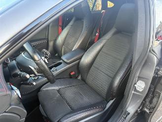 Mercedes AMG CLA  45 AMG  4-MATIC 381 PK AUTOMAAT PANORAMA picture 12