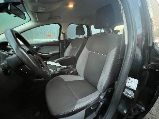 Ford Focus 1.6 TDCi ECOnetic Combi/o  Diesel 1.560cc 77kW (105pk) picture 18