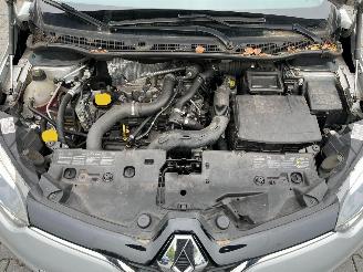 Renault Captur 1.2 TCE 16V EDC SUV  Benzine 1.197cc 88kW (120pk) FWD 2013-06 (2R40; 2RC0) H5F403; H5FD4 picture 31
